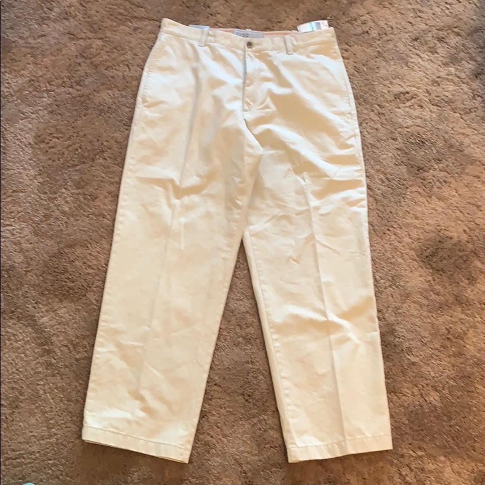 Izod chino khaki pants